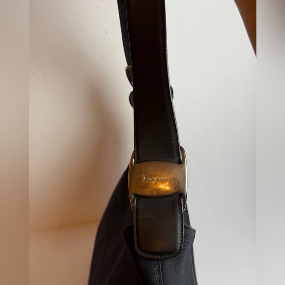 Salvatore Ferragamo Vala Shoulder Bag Nylon Black - Picture 4 of 11